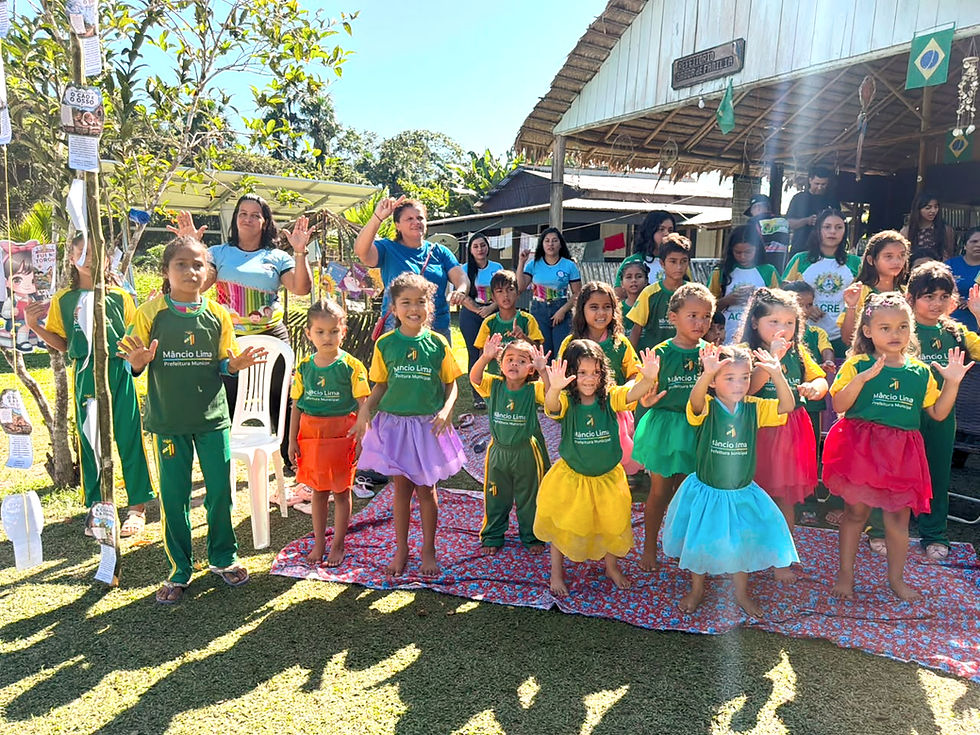 2ª edição do Projeto Entre Rios e Letras leva incentivo à leitura às comunidades ribeirinhas de Mâncio Lima