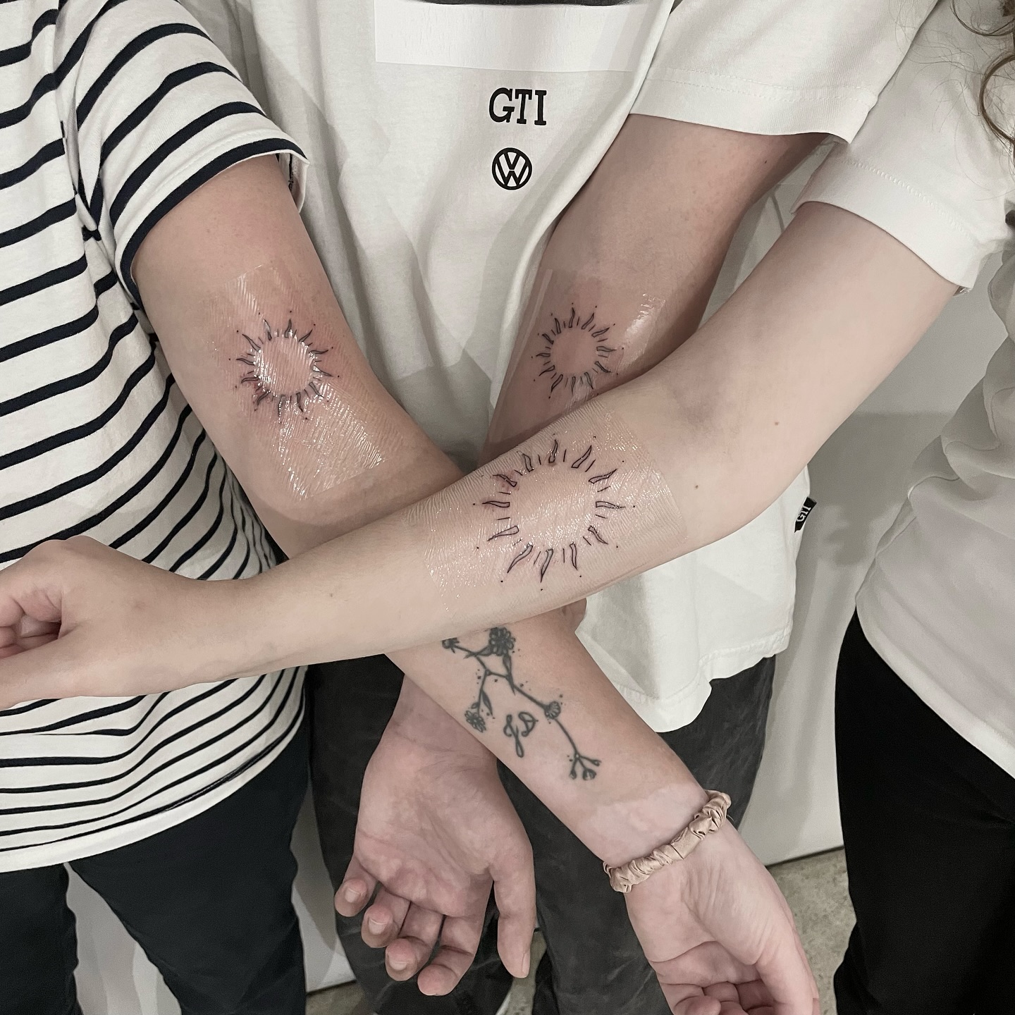 Minimalistyczny projekt tatuażu