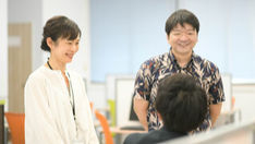 スタッフと利用者の談笑