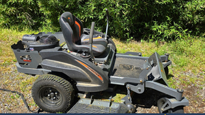 SPARTAN ZEROTURN LAWNMOWER