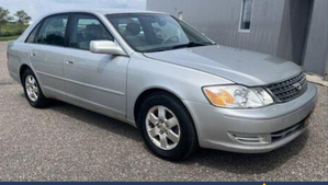 2004 TOYOTA AVALON