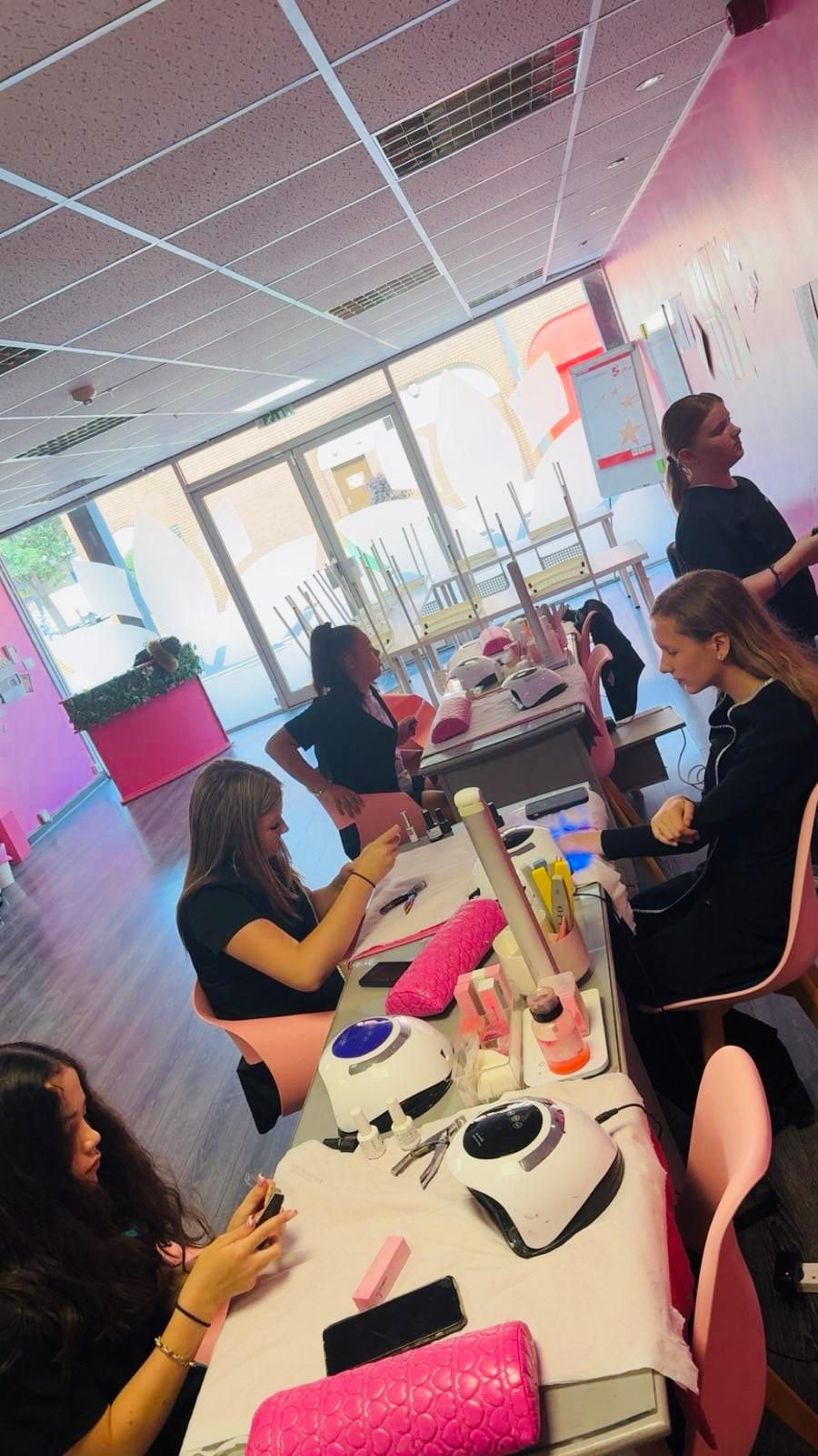 Salon 2 .jpeg