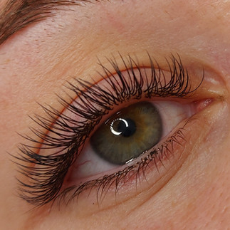 Classic style lash set in Cheltenham