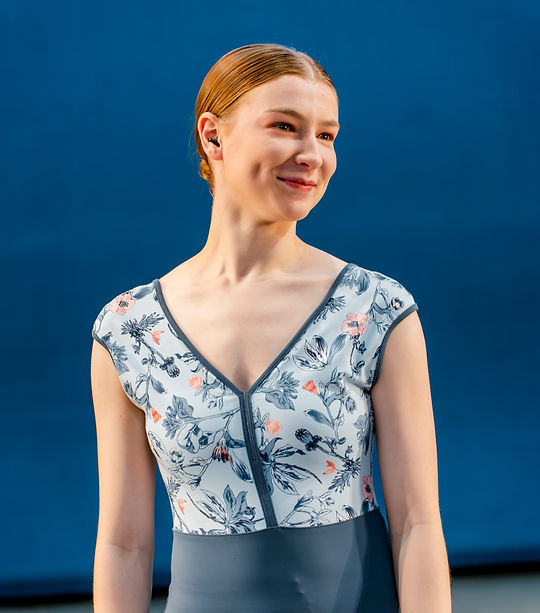 Pilecki, Robyn_Head Shot.jpg