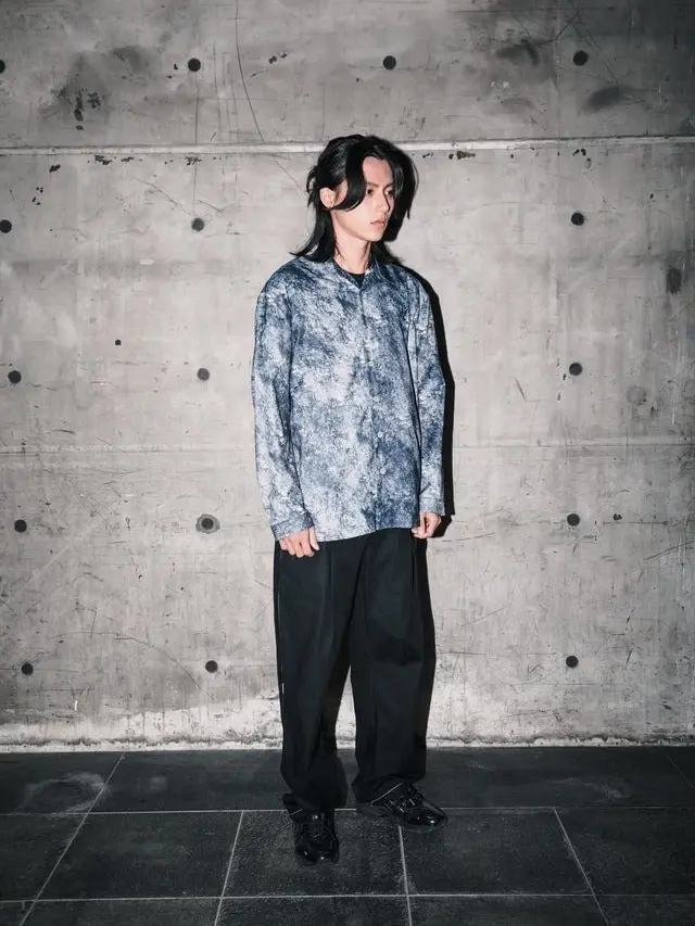 縮圖：JINEASTERNAU 混濁長襯衫