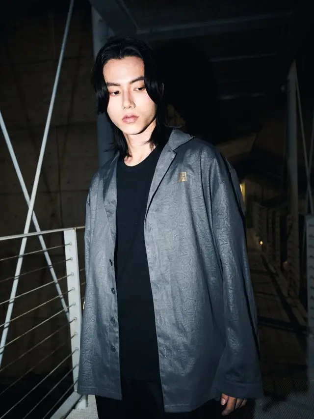 縮圖：JINEASTERNAU 石紋長襯衫