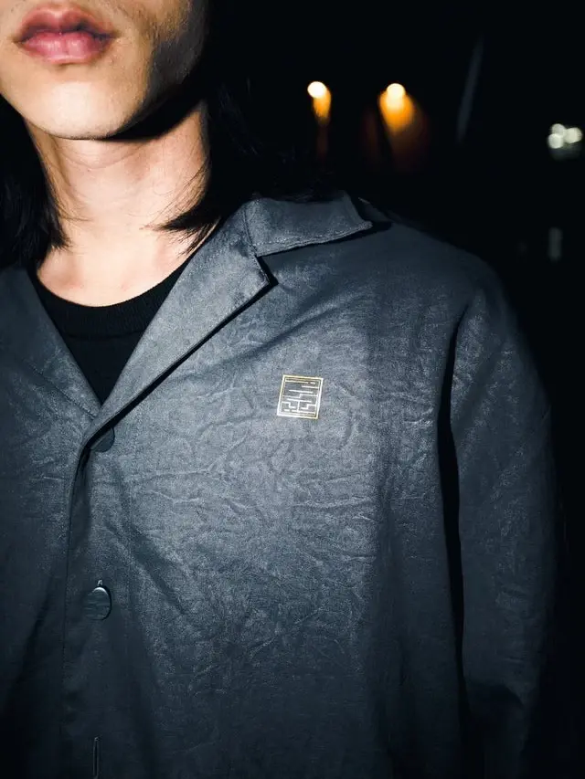 縮圖：JINEASTERNAU 石紋長襯衫