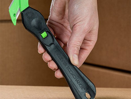 Ambalaj açmada ürün hasarını azaltmanın yolu: doğru kesim tekniği + doğru güvenli bıçak