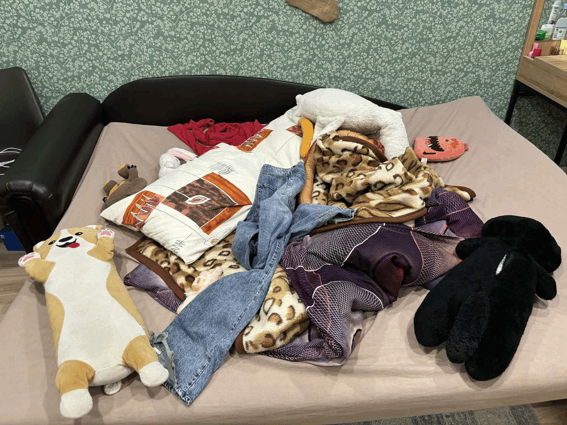 ezgif.com-animated-gif-maker (1) (3).gif