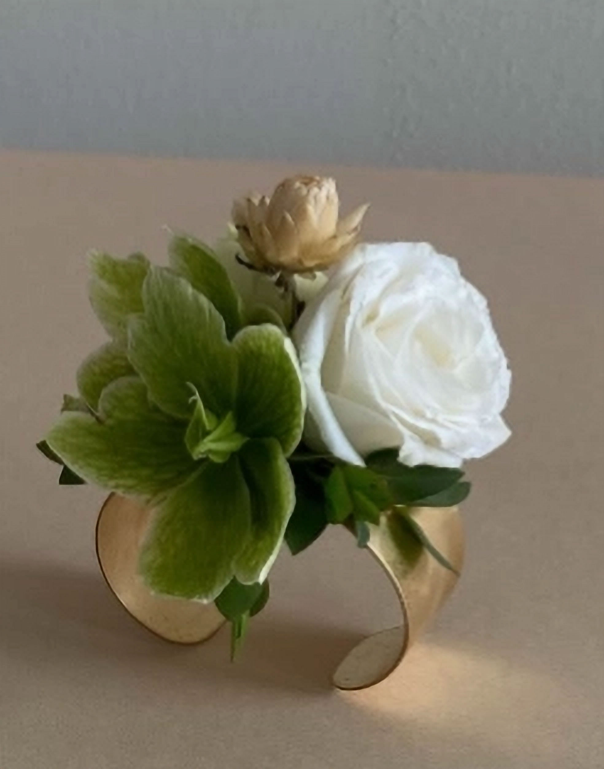 Corsage- Premiere