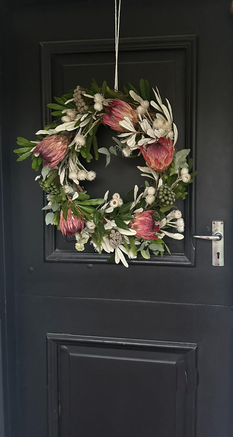Protea Wreath: A Lush Elegant Showstopper