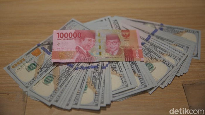 Dolar AS Mendominasi, Rupiah Menciut ke Rp 14.292