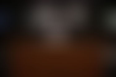 Mark Zuckerberg yang Makin Sendiri