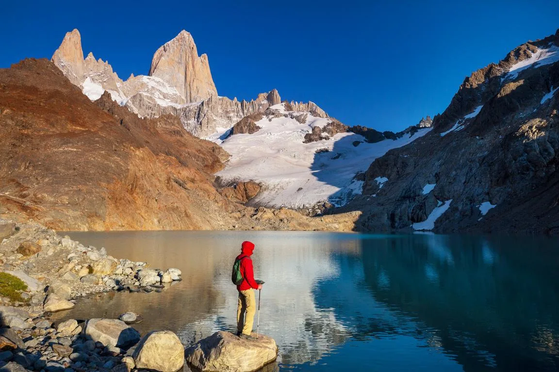 วิว Fitz Roy และทะเลสาบบริเวณ El Chaltén