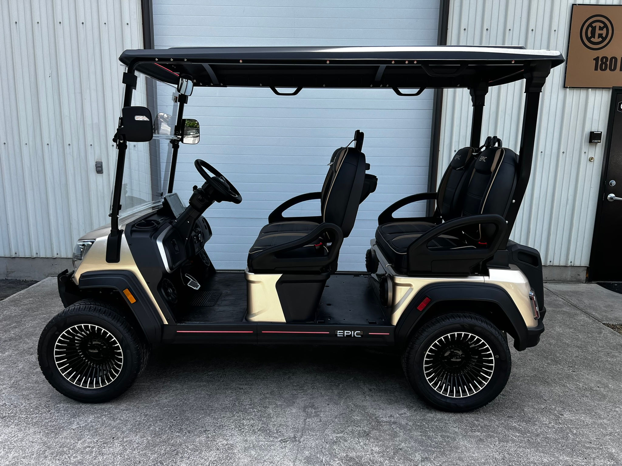 2025 EPIC E40FX (Forward Facing 4 Seater)