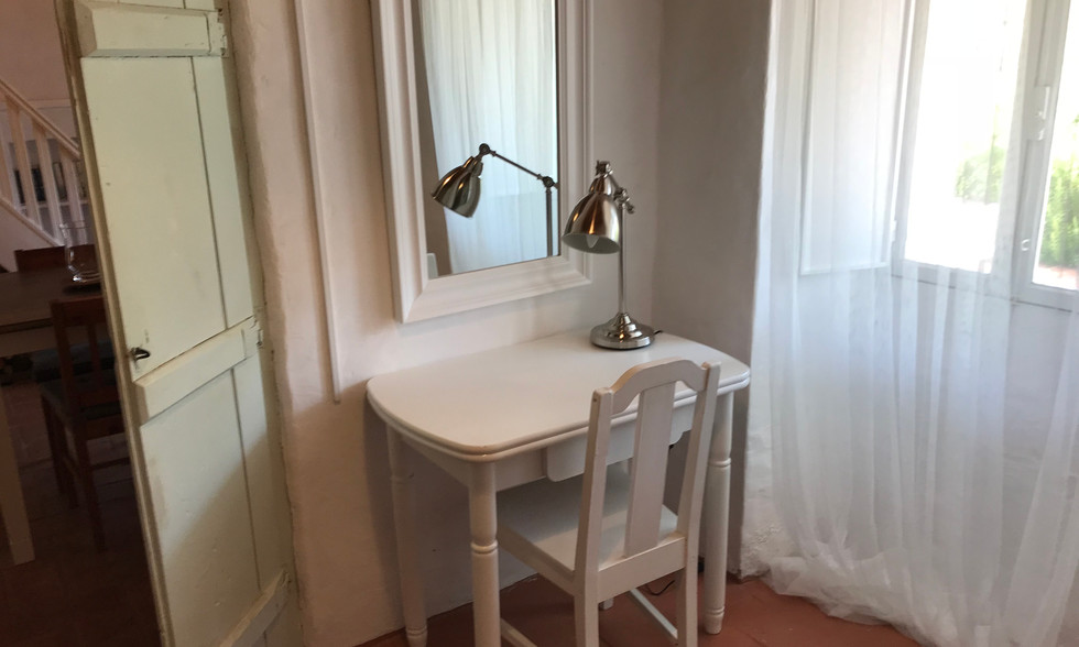 Sovrum 2 kontorsdel.jpg