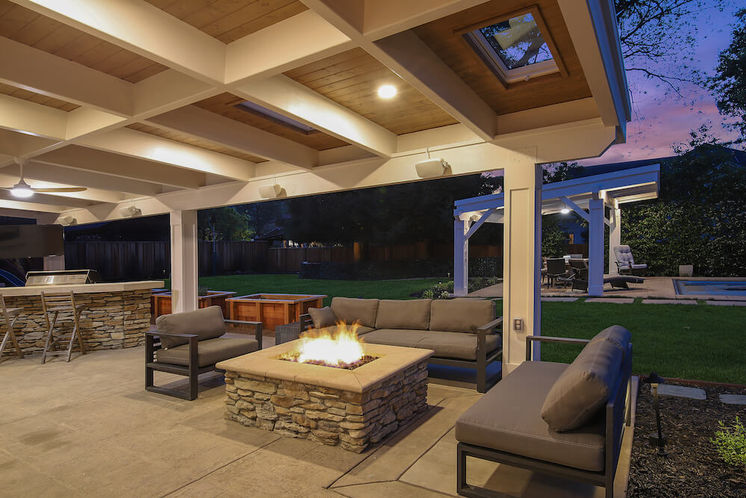 Outdoor patio with fire pit.