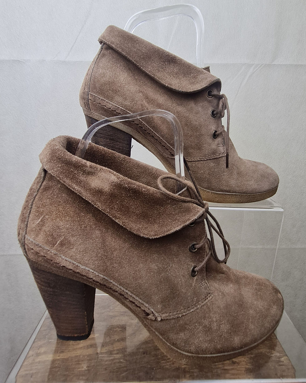 Thumbnail: Pam Project suede lace up boots UK4