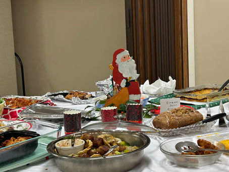 Holiday Dinner, Annual Charity Collection