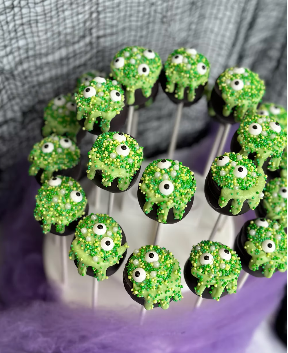 Cauldron Cake Pops