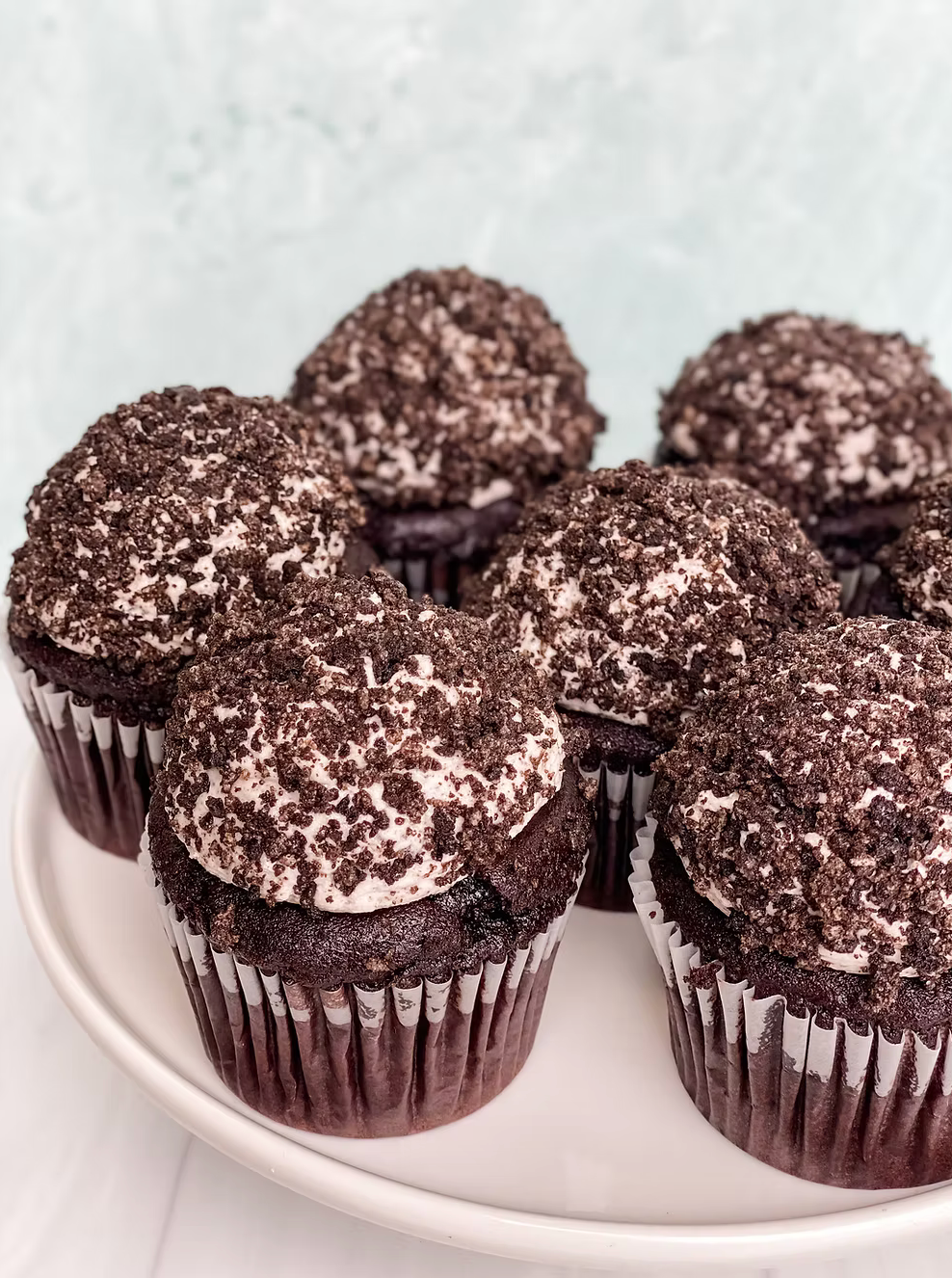 Vegan Cookies & Cream Cupcakes