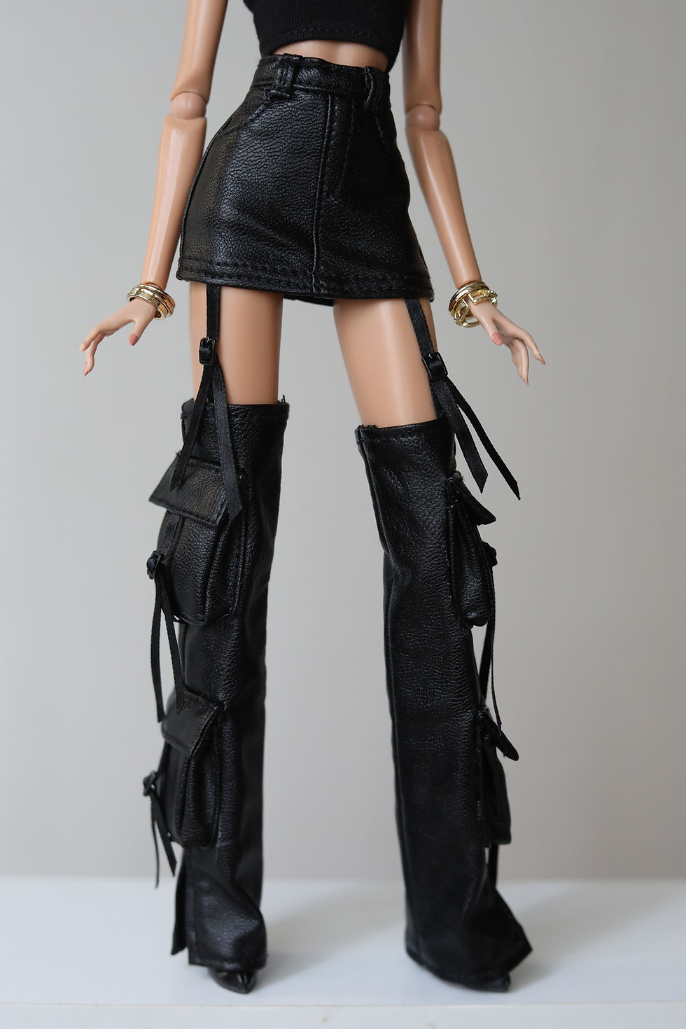 Thumbnail: Detachable Strap-Split pants