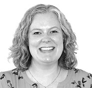 Headshot (1)_edited_edited.jpg