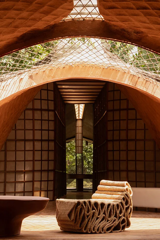 Intérieur voûté Bridge House.