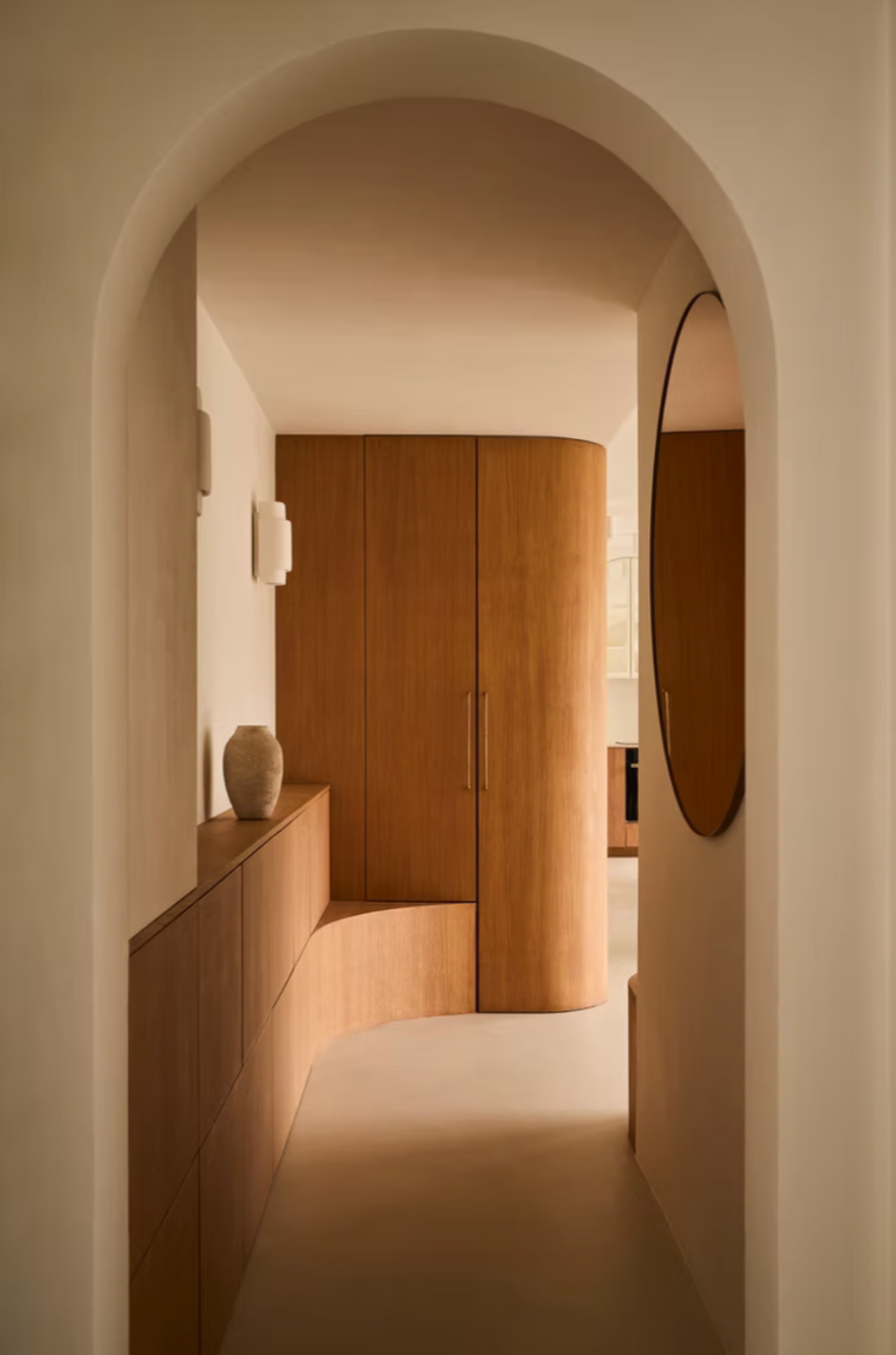Hélène LaCombe Mozart arche intérieure menuiserie courbe transition espace architecture intérieure.
