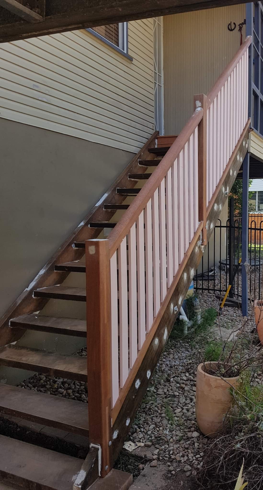 Hubbard's Carpentry project: Hardwood Stairs