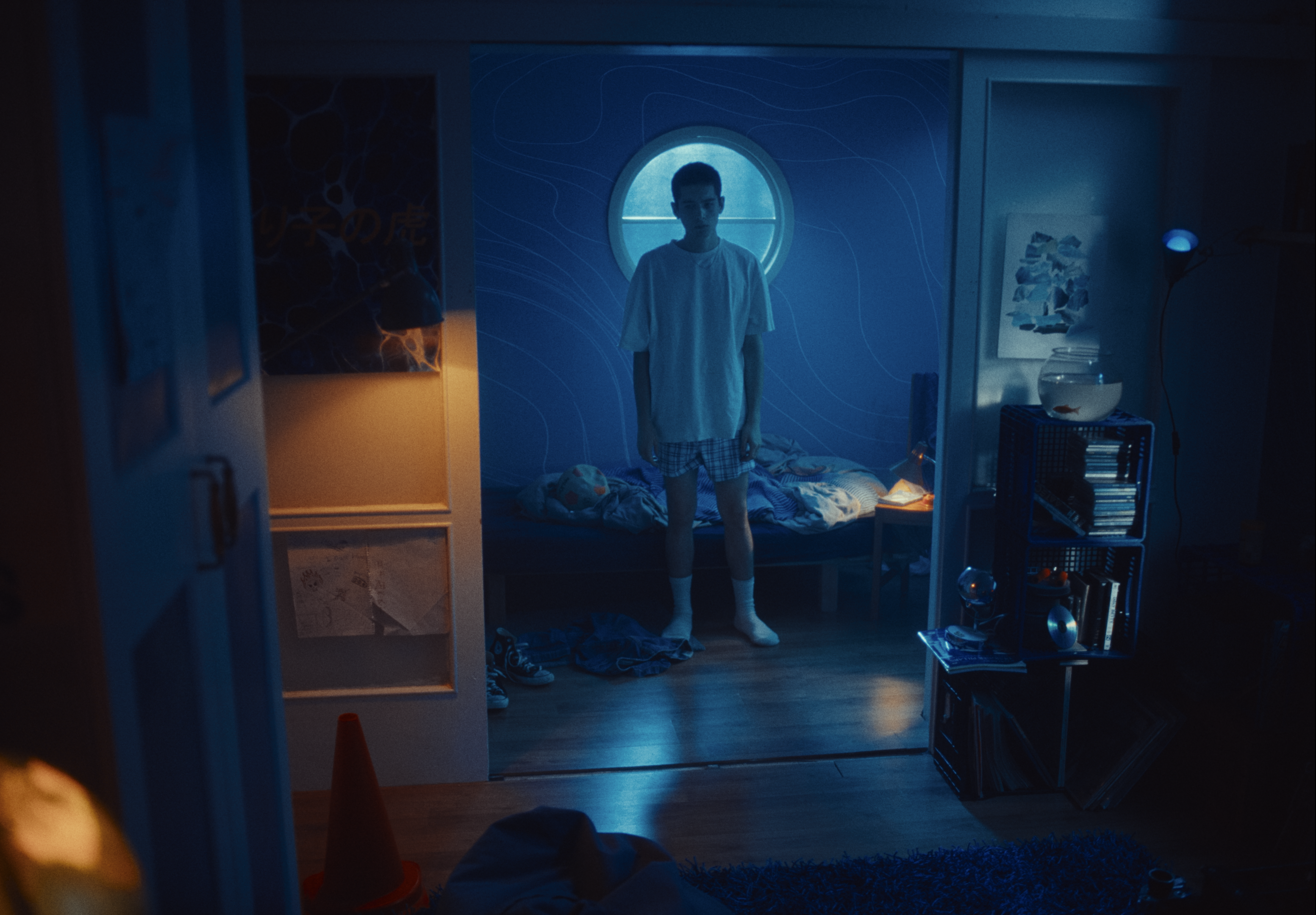 A still from Aquarium