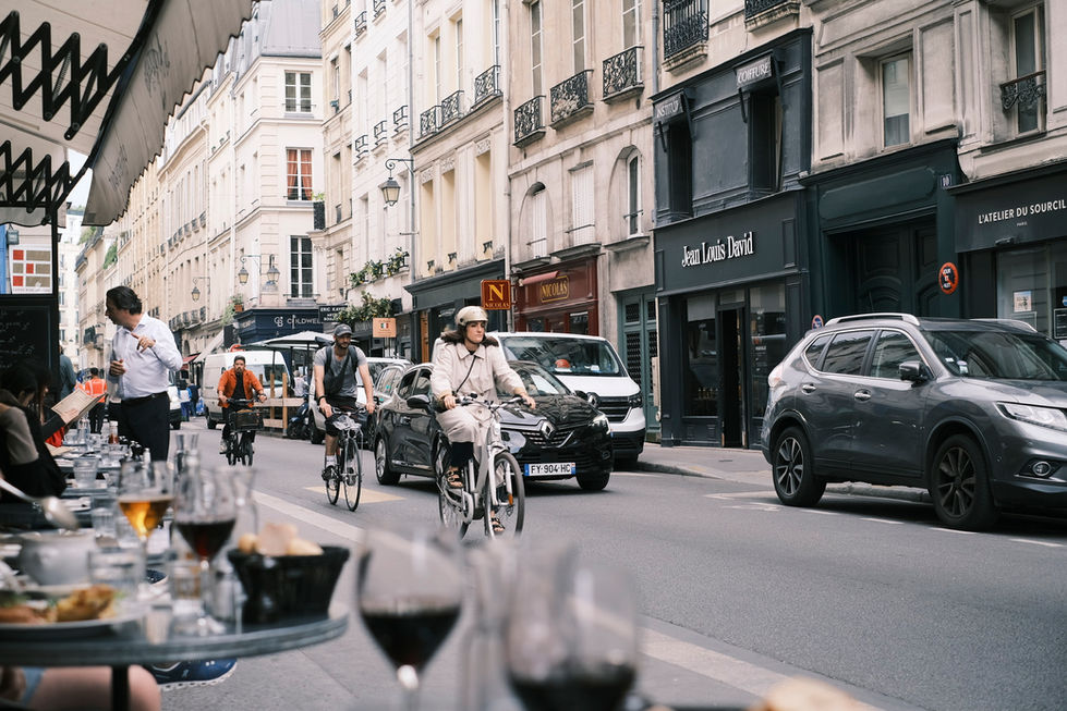 “Paris Through My Lens: Elegance, History, and Romance”DEA66739-6313-42E2-A117-C36E961E1503_1_102_o
