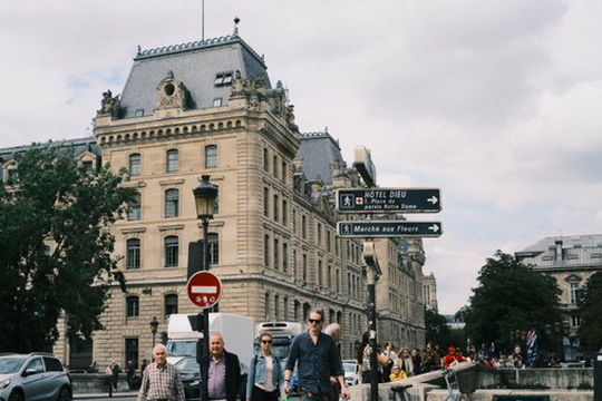 “Paris Through My Lens: Elegance, History, and Romance”82C5FCB4-9CAE-4899-952C-CBE63A546E89_4_5005_c