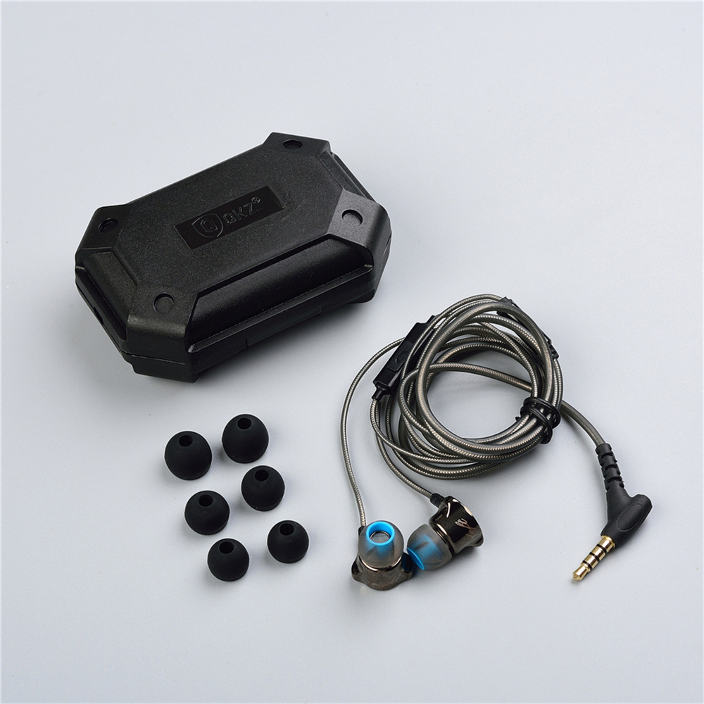 Heavy Bass Metal In-Ear Headphones with Microphone photo 3