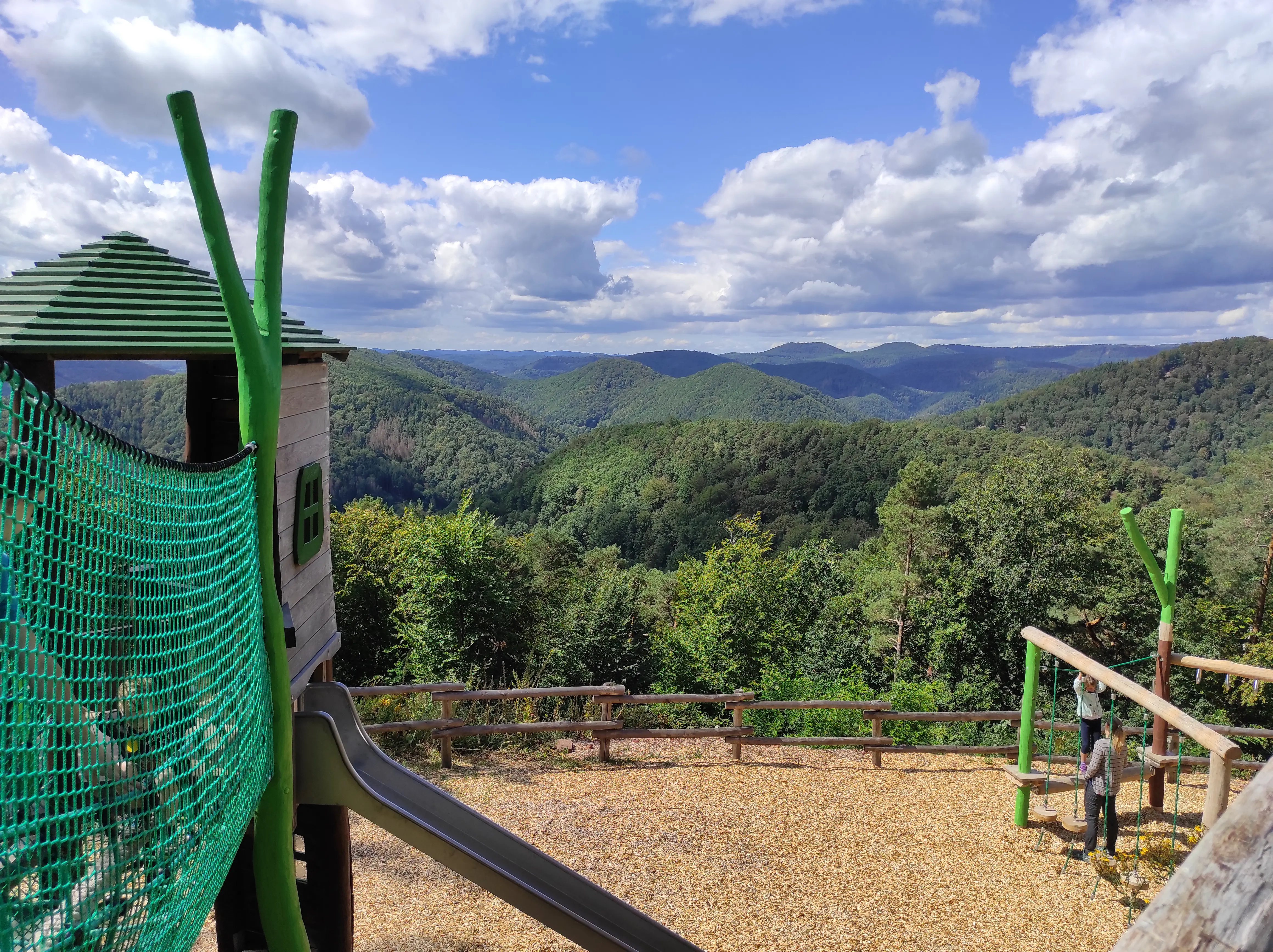 Jung-Pfalz-Hütte.webp