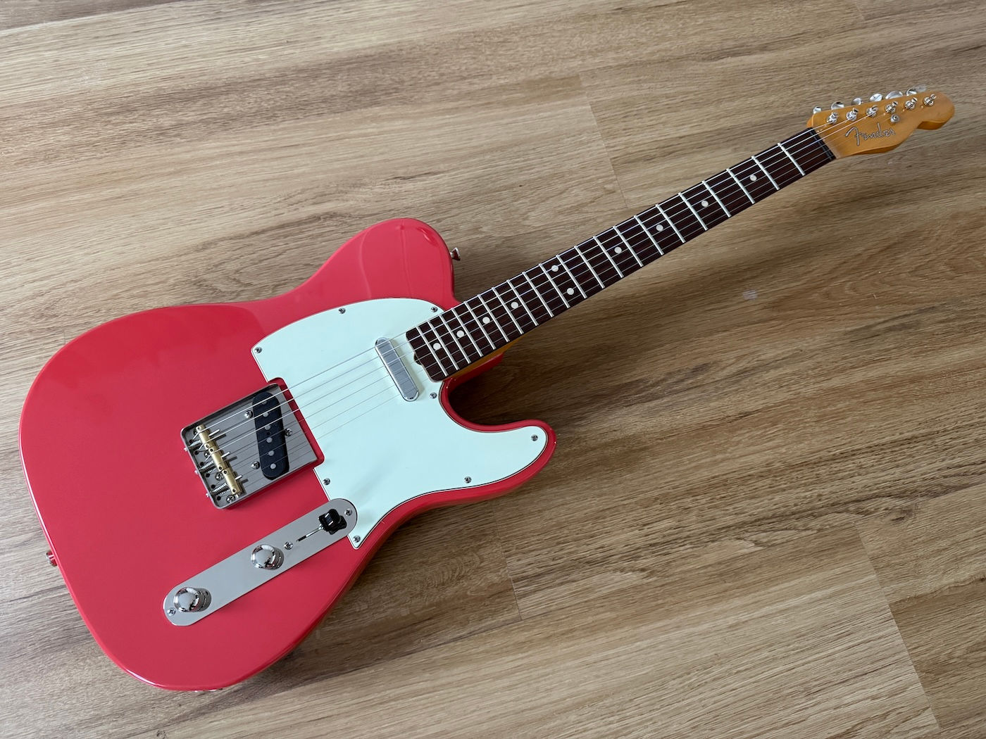 VIP Custom T-style "Fiesta"