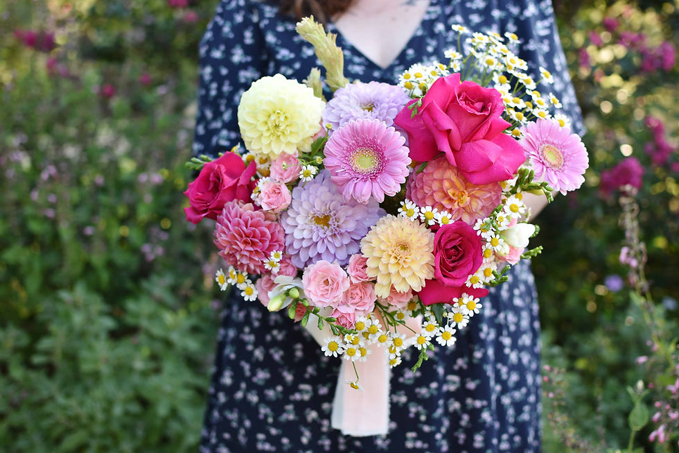 Thumbnail: Vibrant pastel bridal bouquet with dahlias