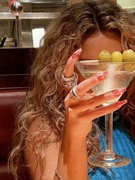 VALENTINE'S DAY DRINKS INSPO