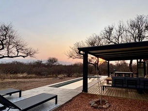 Little Leadwood, a private rental home located on Leadwood Big Game Estate at sunset taken during winter. 