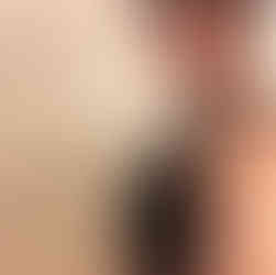 Danae binder dragend, zijkant