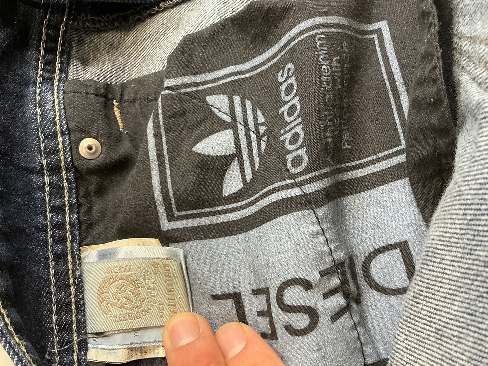 תמונה ממוזערת: Diesel X Adidas Collab Denim 34X34