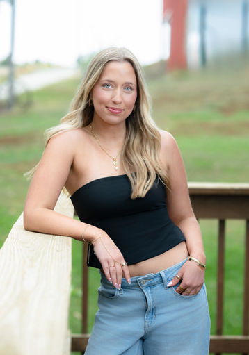 High school senior portrait in Plattsmouth, Nebraska
