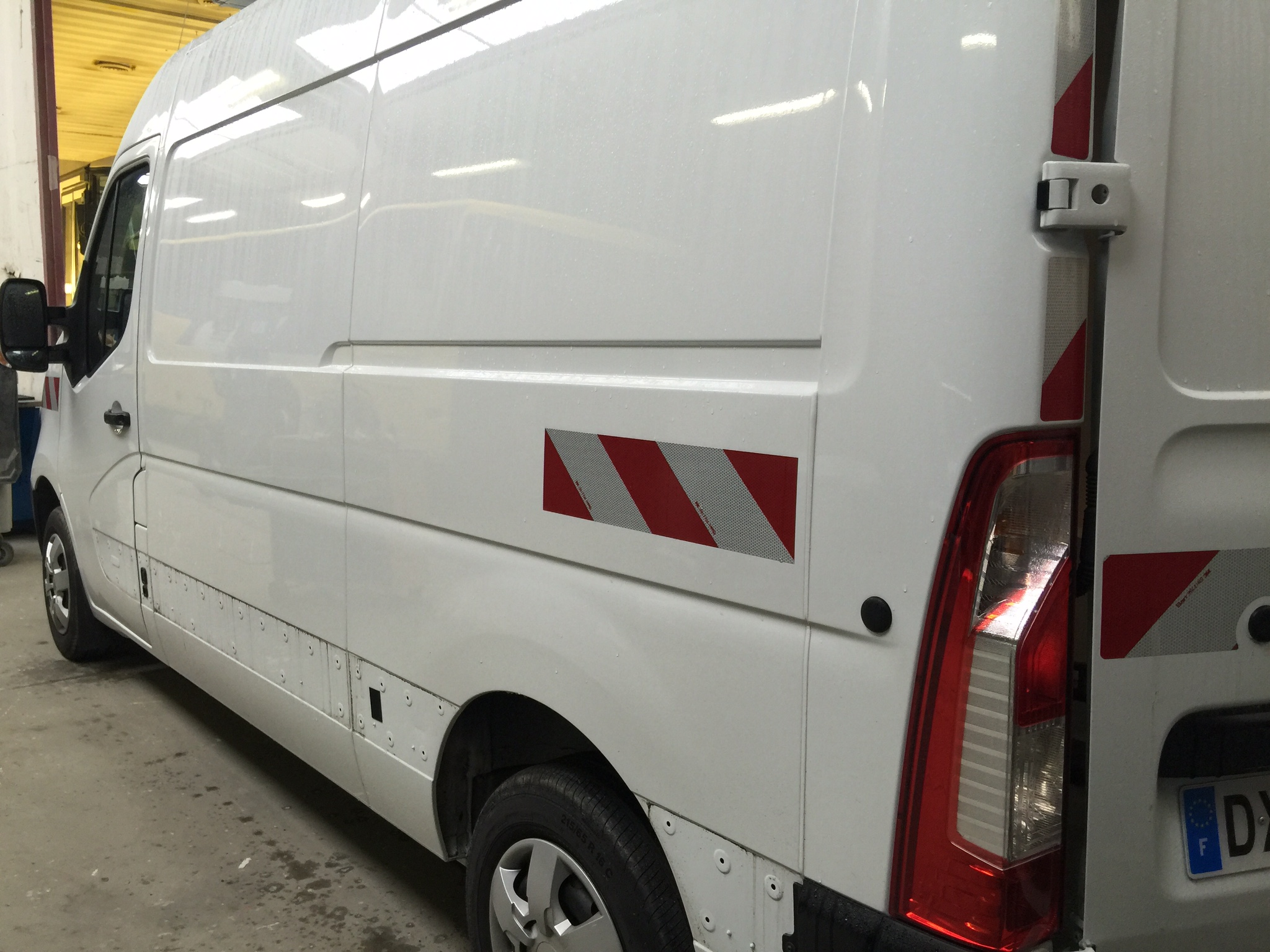 NISSAN NV 400 - S.N.A.T. Mobilité