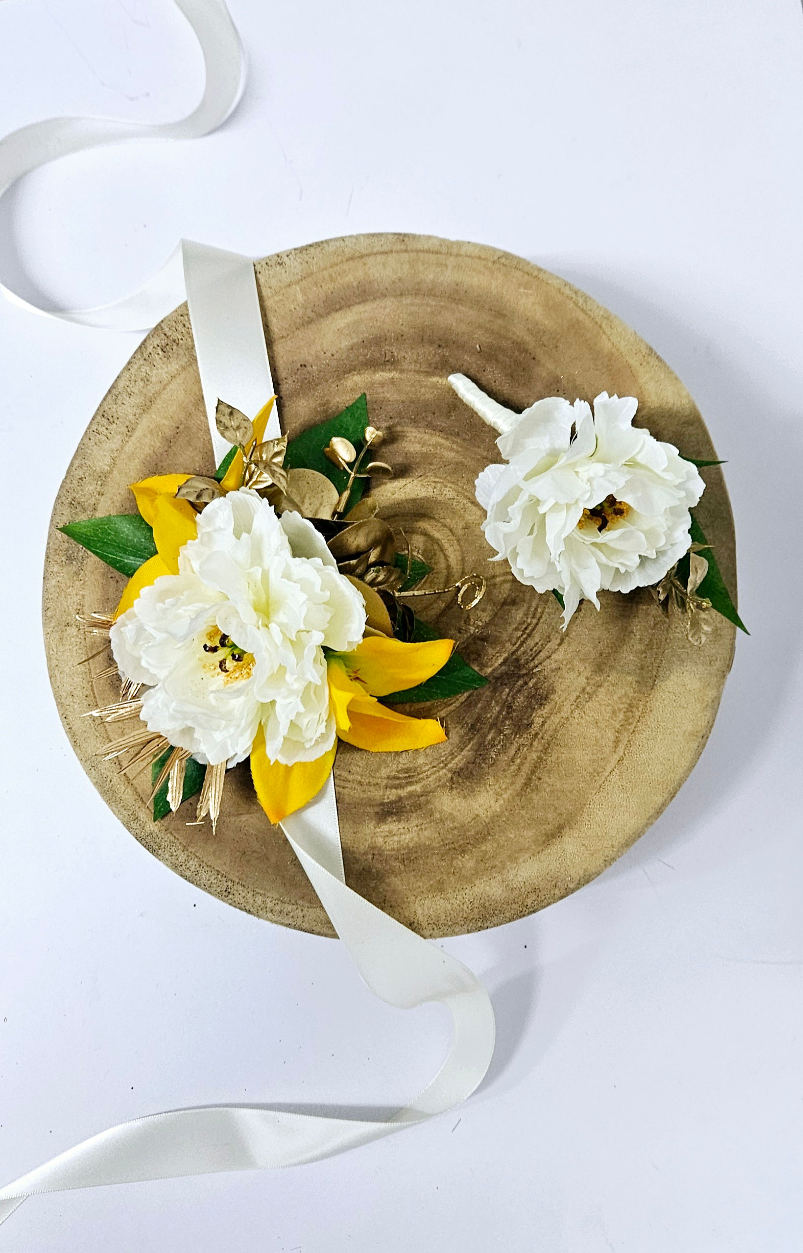 Tropical Nights - Button hole & Wrist corsage set