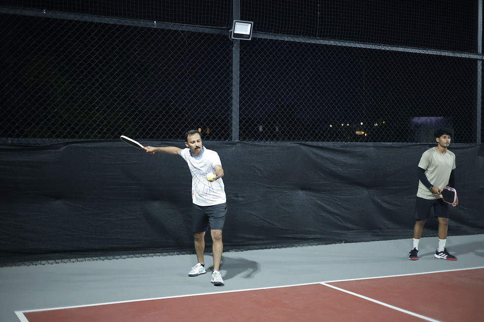 corporate-team-outing-ecr-pickleball-colosseum-sports