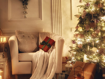 Decorating for the Holidays in Small NYC Spaces