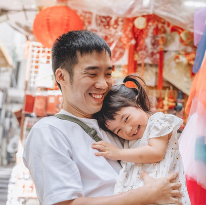 Hong Kong Family Photographer take pictures of dad and his daughter at Central Rocky Road in Hong Kong.