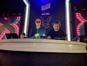 W under B2B Bustamante