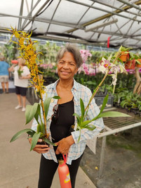 Tampa Orchid Members at Palmers Orchids shopping and learning