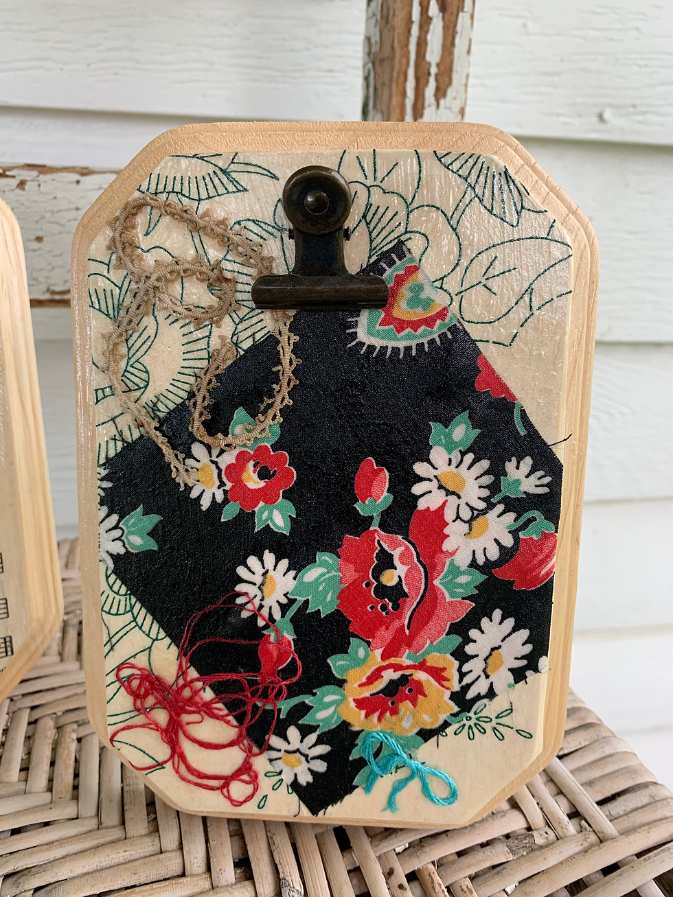 RETRO COLLAGE SCRAPPY PHOTO/RECIPE HOLDER